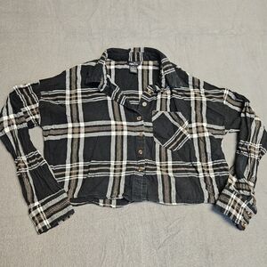 Rue21 Black and Brown Plaid Cropped Flannel Top Size S Long Sleeve